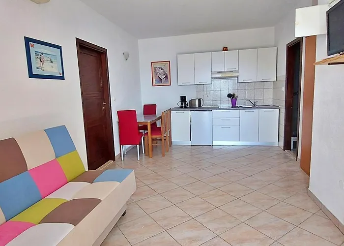 Dogo Apartment Pisak